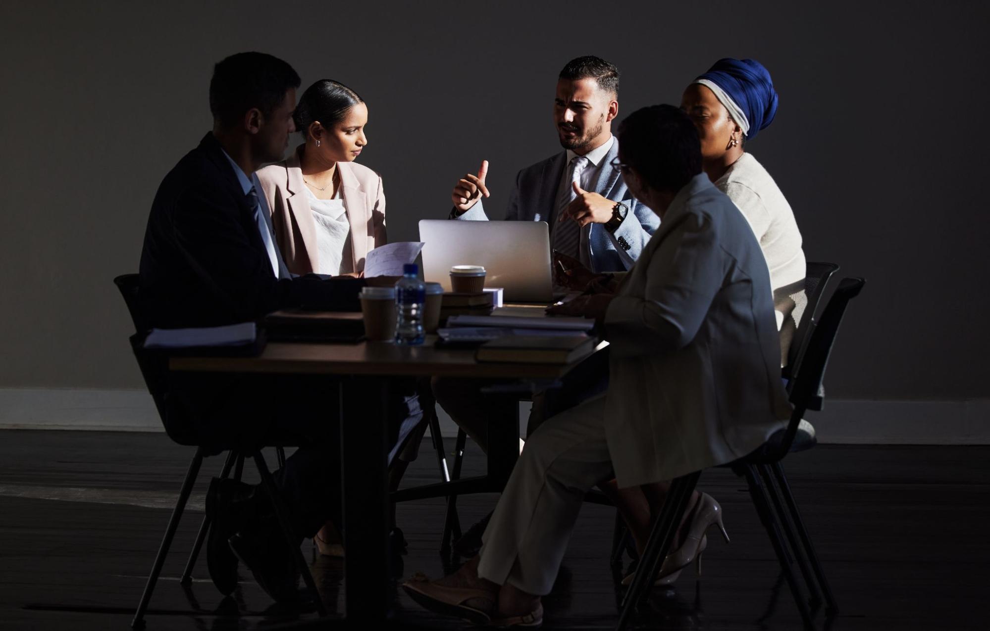 image4 Christian leaders from diverse backgrounds in a meeting
